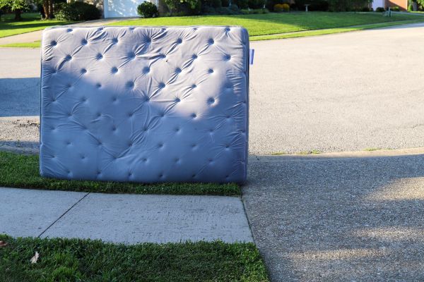 Mattress Removal Service in Louisville